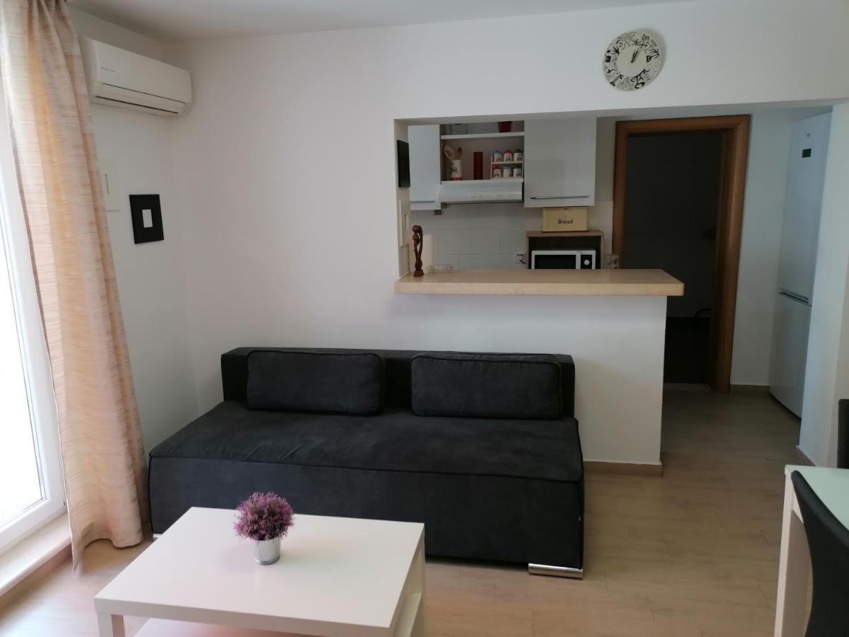 Apartment Karlo *