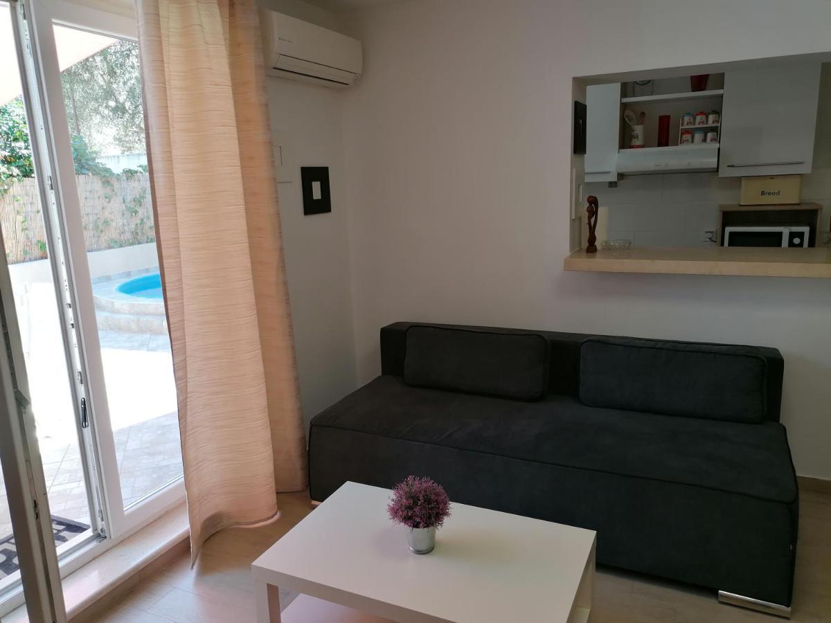 Apartment Karlo *